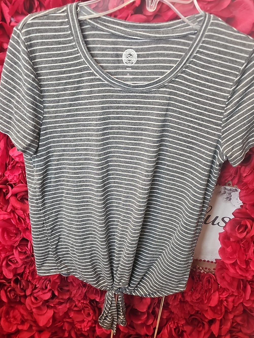 SO Girls Gray and White Striped Tie-Hem Tshirt Size XSmall